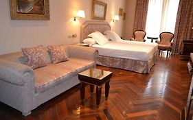 Hotel Alameda Palace
